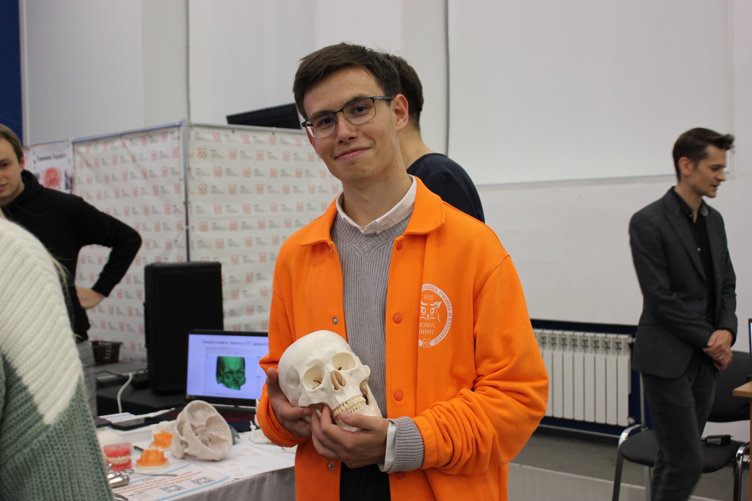 Научная битва ПИМУ 2.jpg